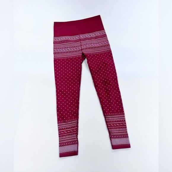 Fabletics fair isle red Christmas sweater print seamless leggings M - Picture 3 of 10